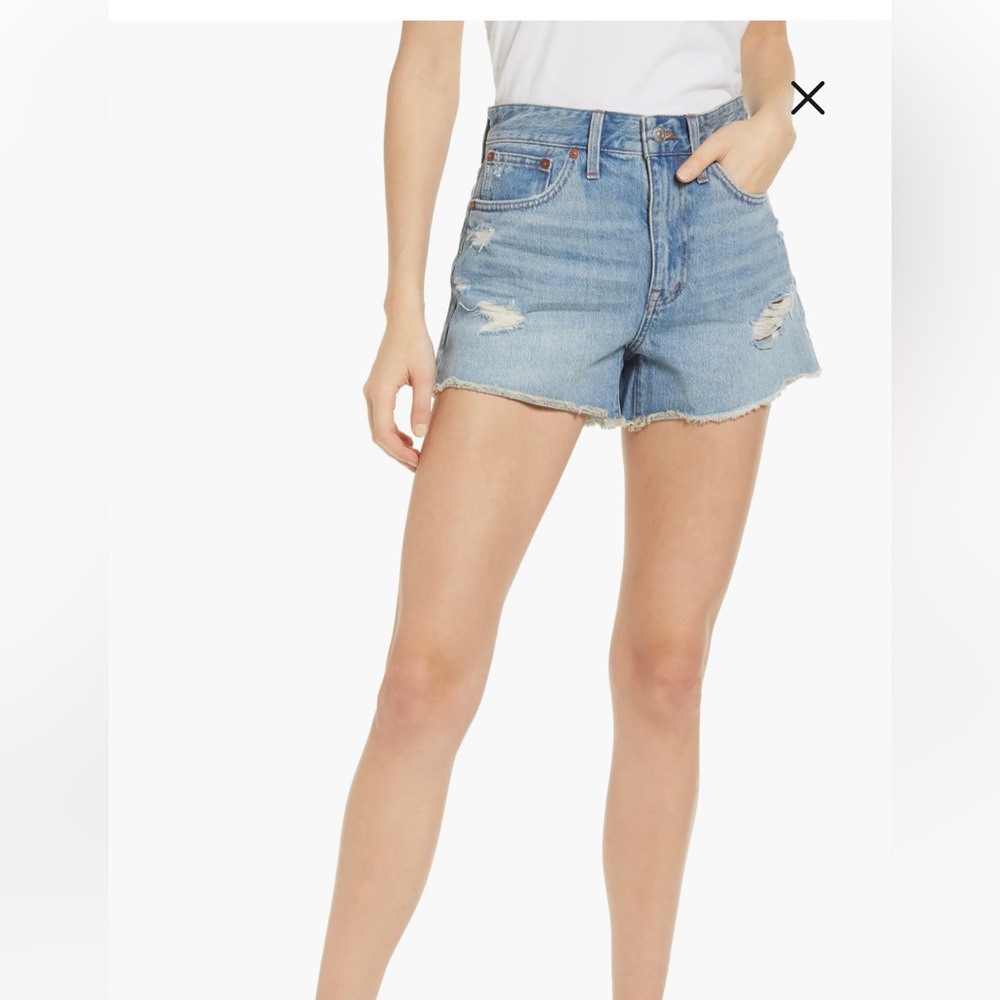 Madewell Relaxed Distressed Denim Shorts size 28